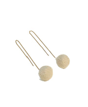 Load image into Gallery viewer, Earrings | Pom Pom threaders
