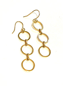 Earrings | Gold 3 Ring