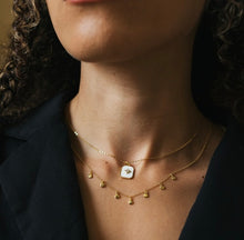 Load image into Gallery viewer, Necklace | Gold Droplets
